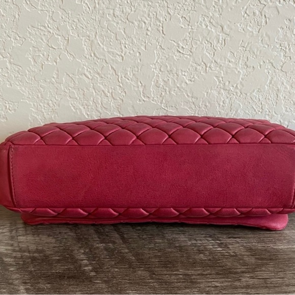 Iridescent Chanel Handbag - Picture 8 of 16